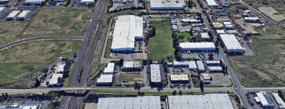 More Photos Of 1135 W Sunset Blvd, Rocklin Research And Development For Sale