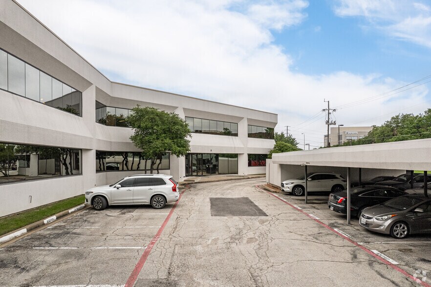 More Photos Of 17110 N Dallas Pky, Dallas Office For Lease