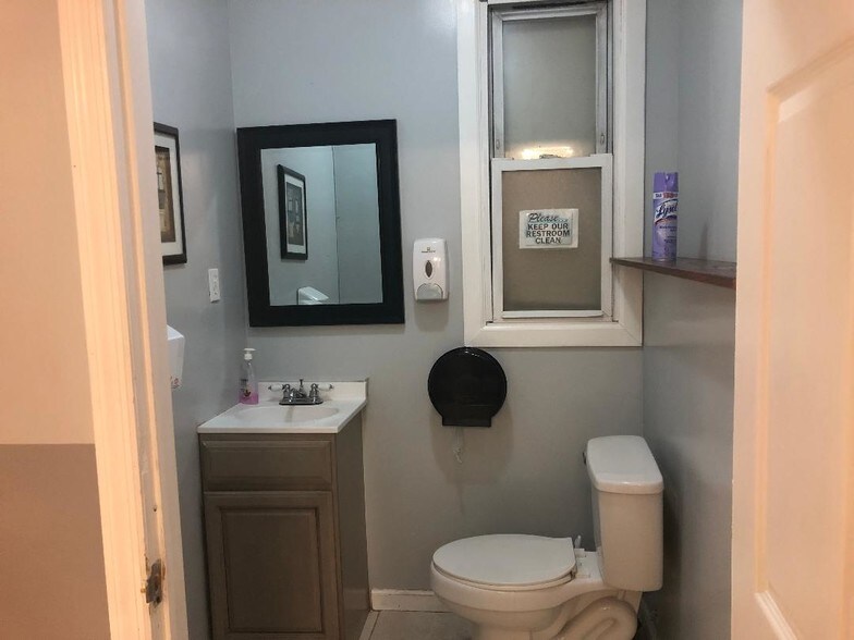 More Photos Of 105-20 Northern Blvd, Corona Apartments For Lease