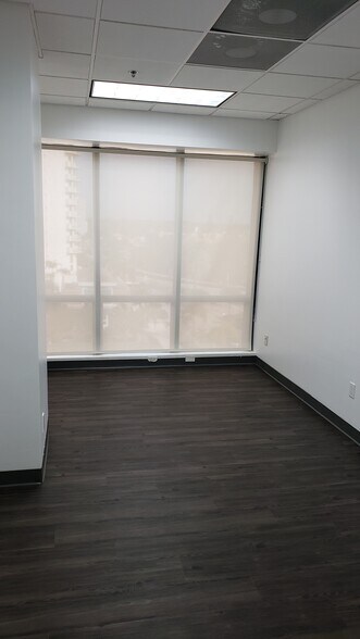 More Photos Of 1909 Tyler St, Hollywood Office For Lease
