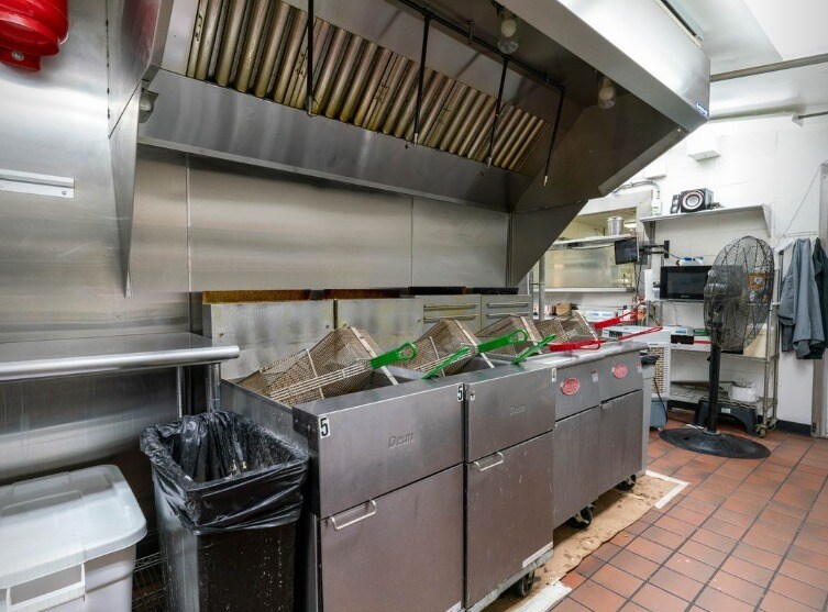 More Photos Of 3350 Lake Jericho Rd, Smithfield Restaurant For Lease