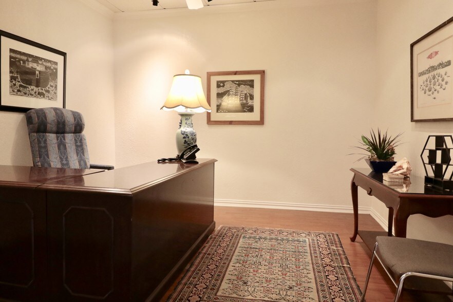 More Photos Of 2909 Lackland Rd, Fort Worth Medical For Lease