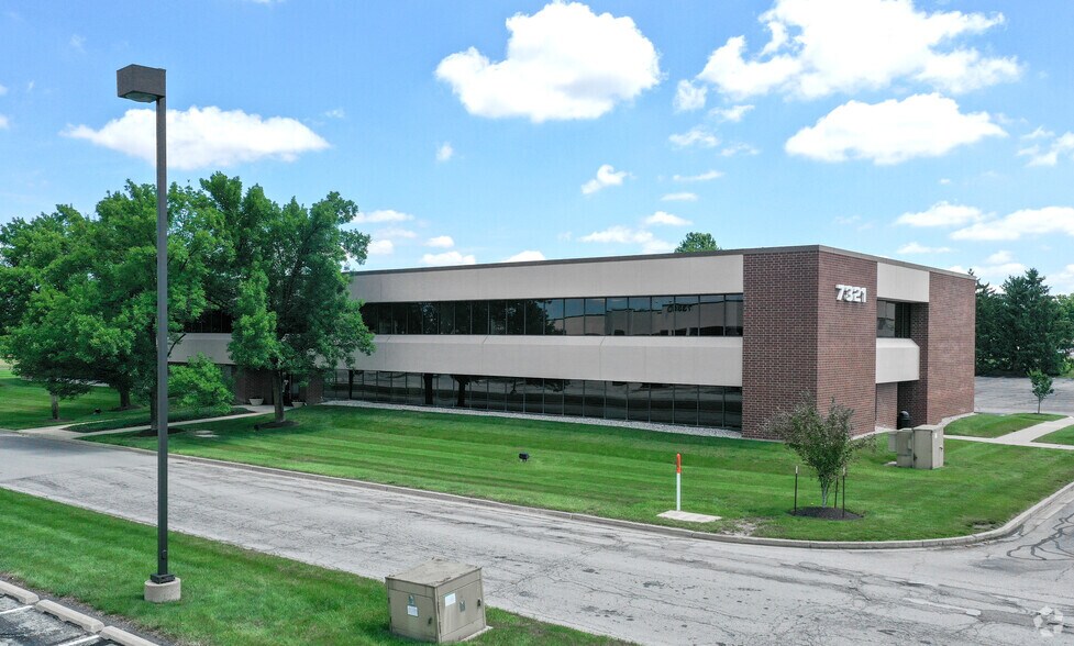 More Photos Of 7321 N Shadeland Station Way, Indianapolis Medical For Lease