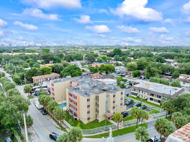 More Photos Of 2400 NW 16th Street Rd, Miami Apartments For Sale