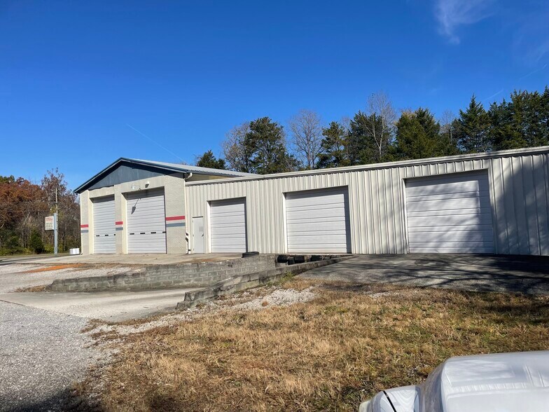 More Photos Of 7420 Asheville Hwy, Knoxville Light Manufacturing For Lease