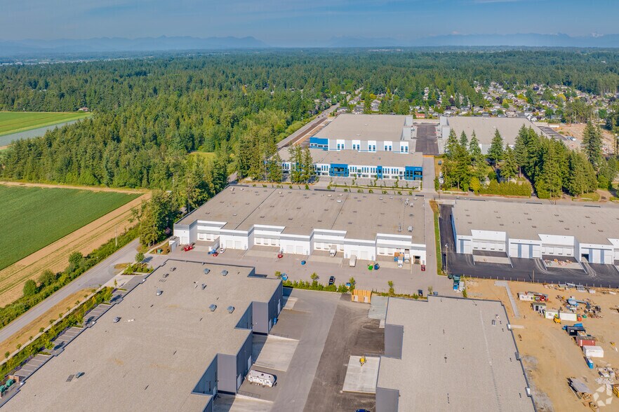 More Photos Of 3577 194th St, Surrey Warehouse For Lease