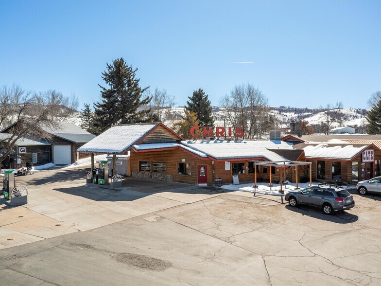 Primary Photo Of 900 S Highway 39, Huntsville Restaurant For Sale