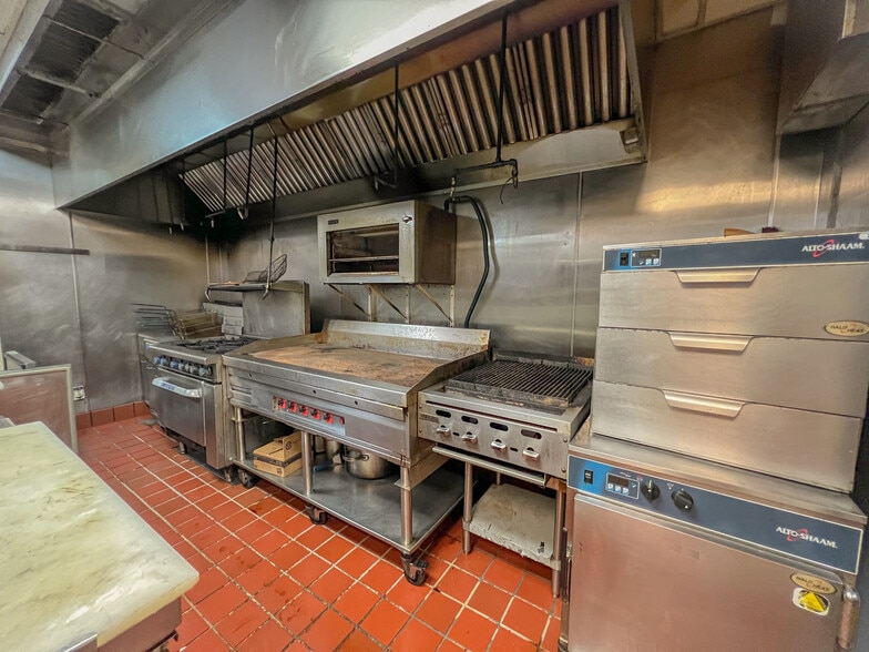 More Photos Of 404 Southard St, Key West Restaurant For Sale