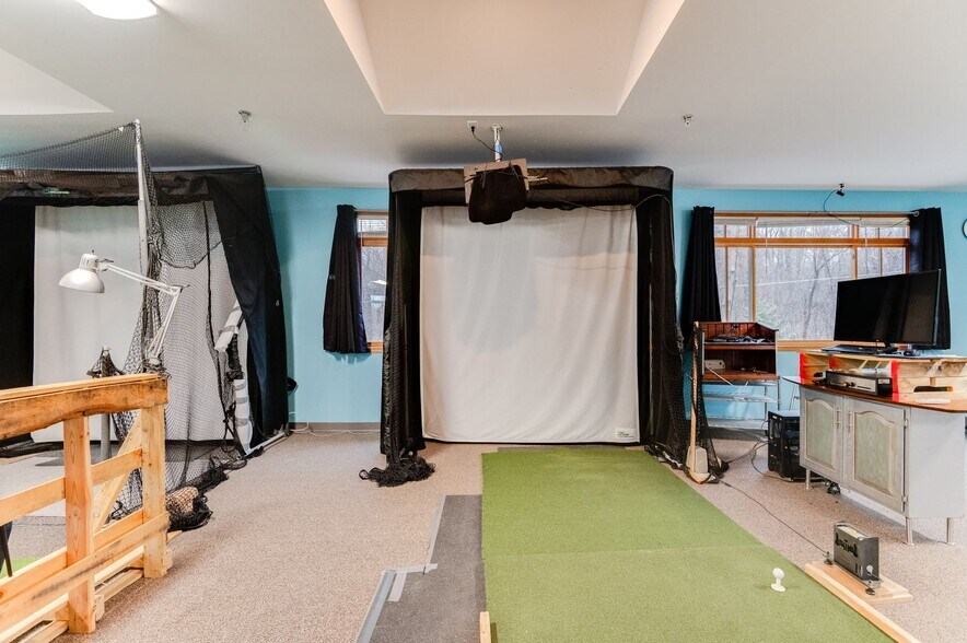 More Photos Of 11979 Cr-11, Burnsville Office For Sale