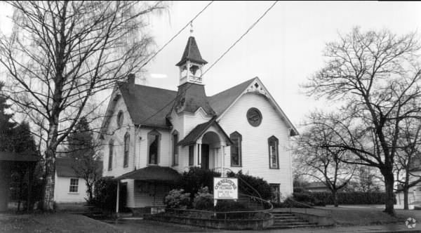 More Photos Of 300 E Main St, Molalla Religious Facility For Sale