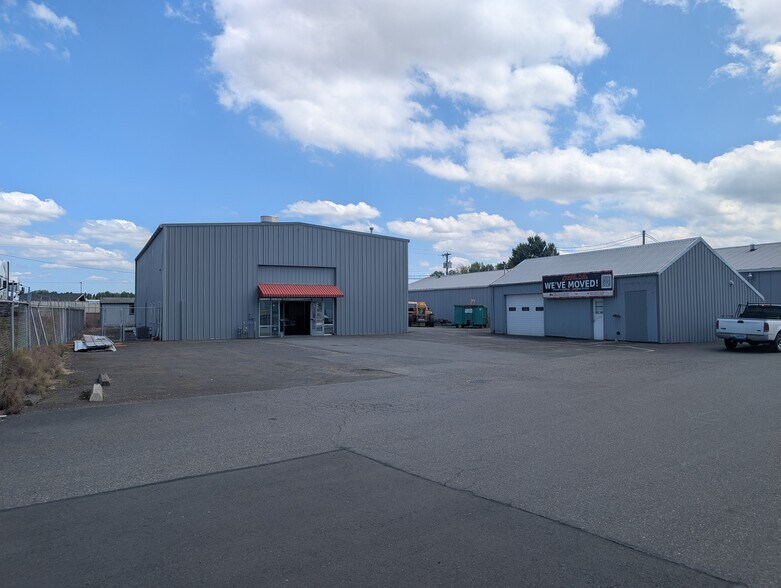 Primary Photo Of 8922 NE Vancouver Way, Portland Service For Lease