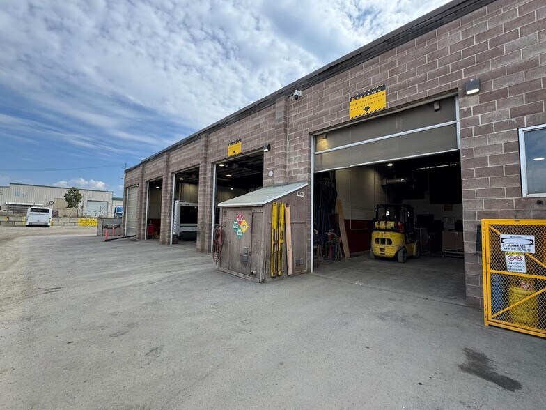 More Photos Of 301 Slater Rd NW, Cranbrook Industrial For Sale