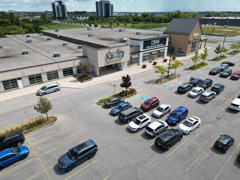 More Photos Of 3030-3210 Wonderland Rd S, London Unknown For Lease