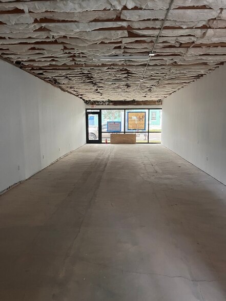 More Photos Of 2819 Central Ave, Saint Petersburg Storefront For Lease