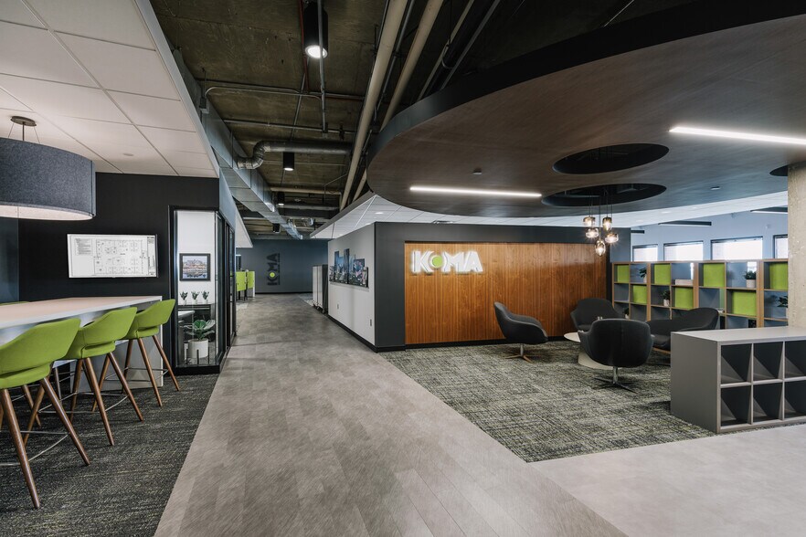 More Photos Of 2001 Killebrew Dr, Bloomington Office For Lease