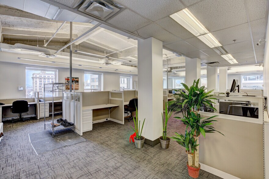 More Photos Of 510 Boul Saint-Laurent, Montréal Loft Creative Space For Sale