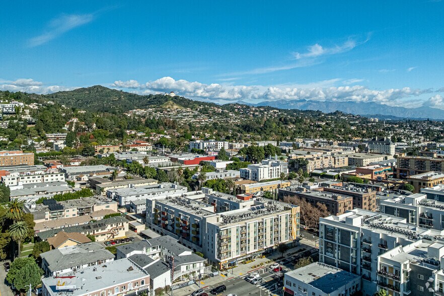 More Photos Of 5555-5557 Hollywood Blvd, Los Angeles Apartments For Lease