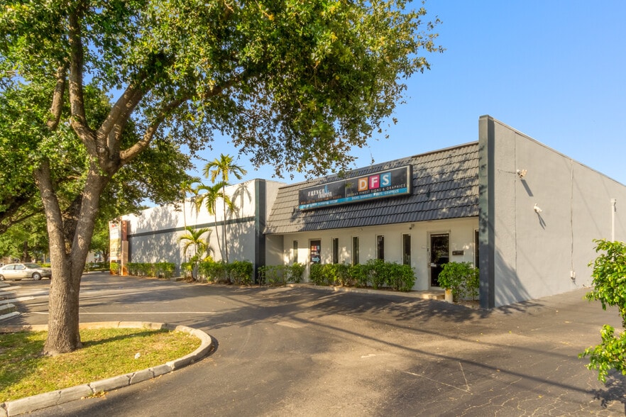 More Photos Of 101 S Congress Ave, Delray Beach Showroom For Lease