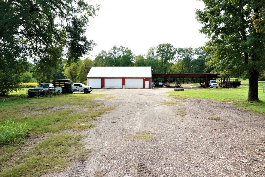 More Photos Of 1.46 +/- acres 82 hwy, New Boston Industrial For Sale