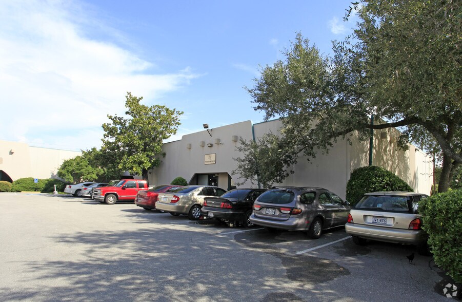 More Photos Of 6001-6501 Westline Dr, Houston Unknown For Lease