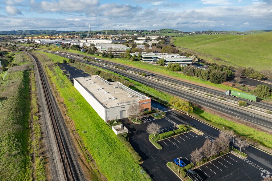 More Photos Of 5200-5234 Gateway Plaza Dr, Benicia Industrial For Sale