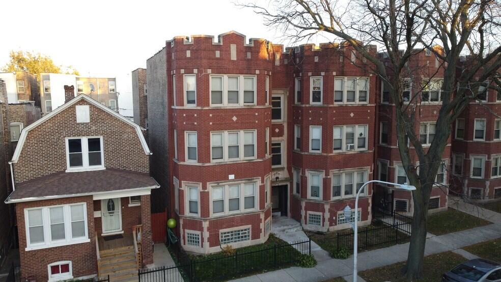 Primary Photo Of 7147 S Cornell Ave, Chicago Apartments For Sale