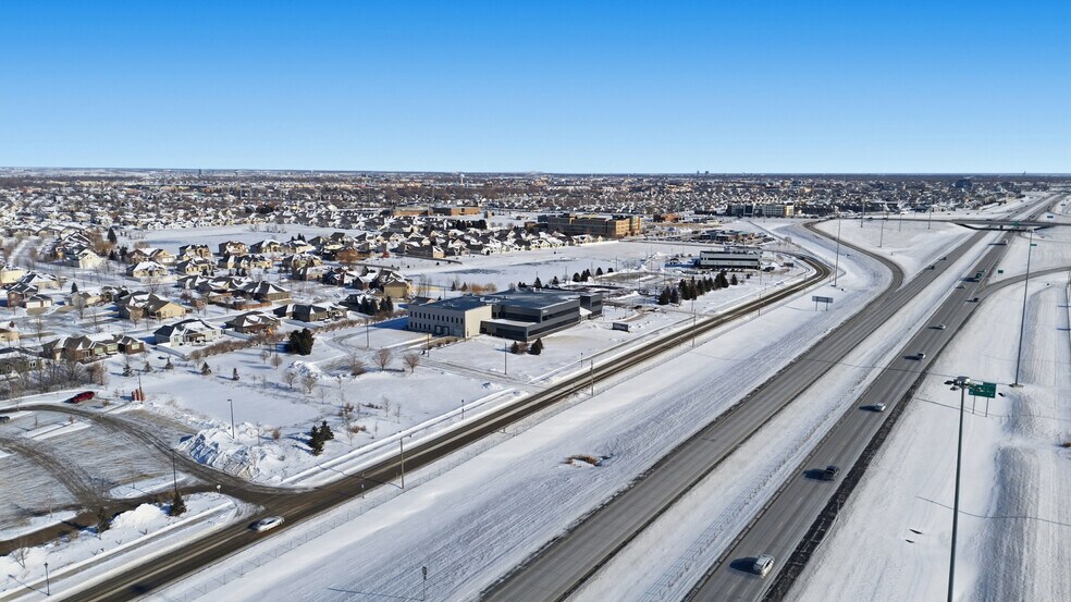 More Photos Of 644 E Beaton Dr, West Fargo Office For Lease