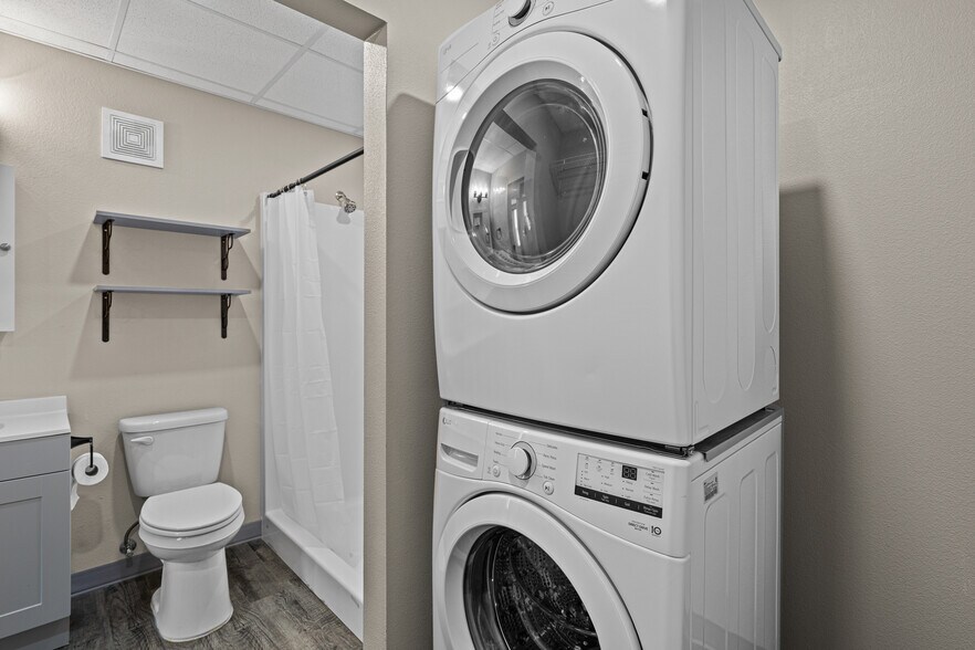 More Photos Of 6076 FM 1650, Gilmer Multifamily For Sale