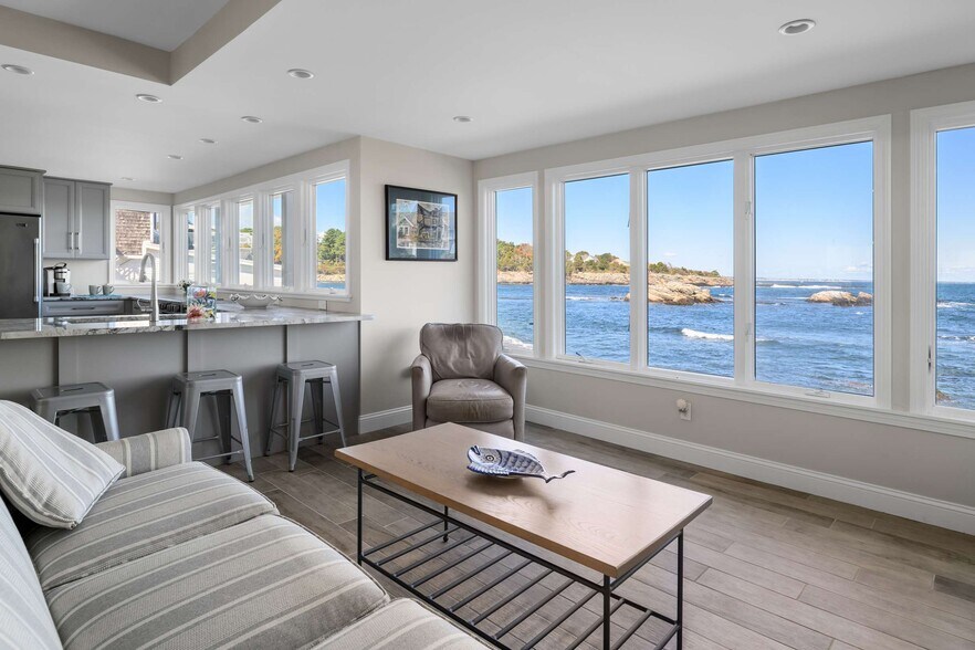 More Photos Of 3 Harbor Lane, Ogunquit Apartments For Sale