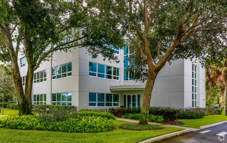 More Photos Of 1735 W Hibiscus Blvd, Melbourne Medical For Lease