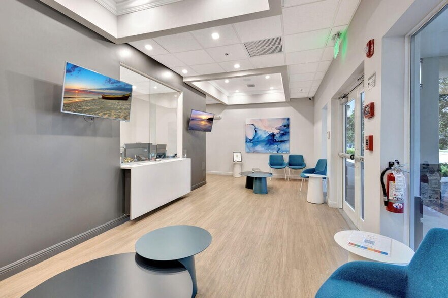 More Photos Of 402 SE 6th Ave, Delray Beach Medical For Lease