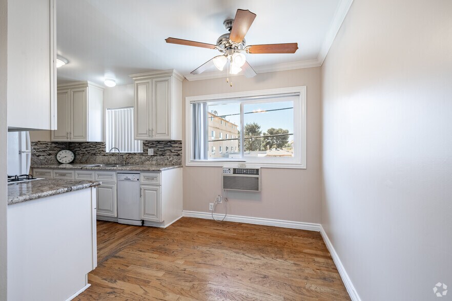 More Photos Of 6635 Wilkinson Ave, North Hollywood Apartments For Sale