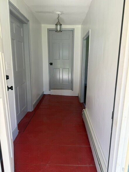 More Photos Of 967 Little Britain Rd, New Windsor Freestanding For Sale