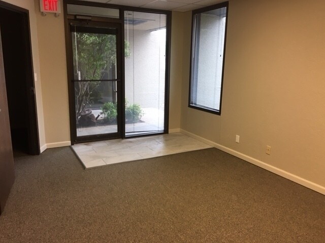 More Photos Of 2500 S Broadway Ave, Edmond Office For Lease