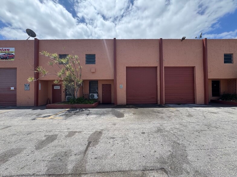 More Photos Of 12448 SW 128th St, Miami Warehouse For Lease