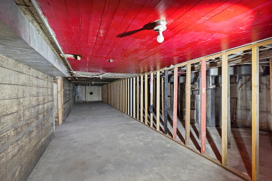 More Photos Of 2208-2212 S Washington blvd, Ogden Storefront Retail Office For Sale