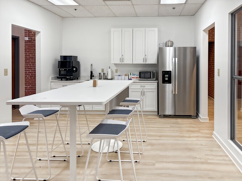 More Photos Of 241 E 4th St, Frederick Coworking Space