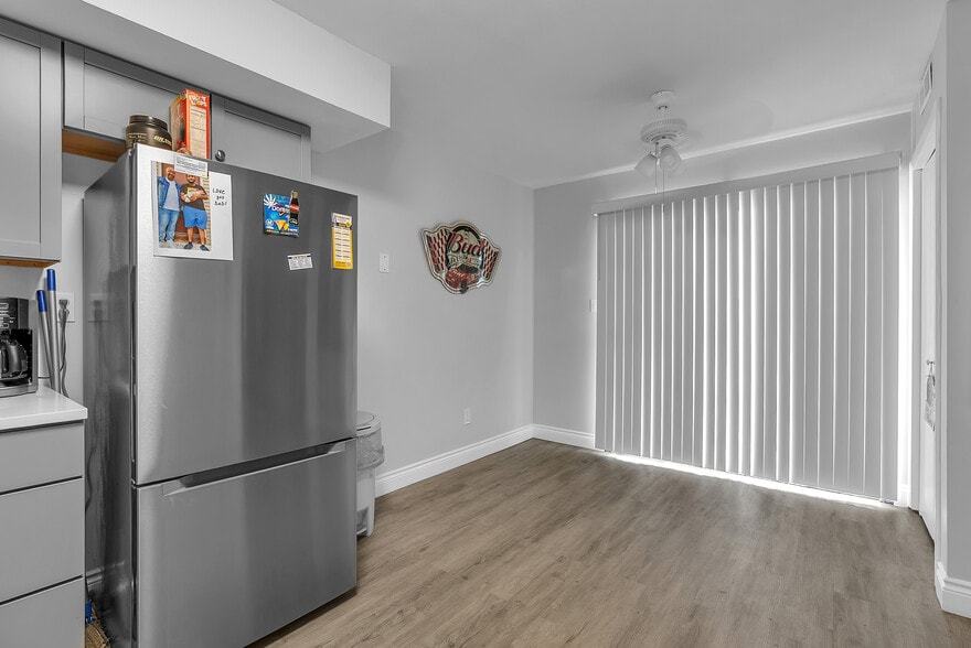 More Photos Of 9201 Kennedy Ave, Highland Apartments For Sale