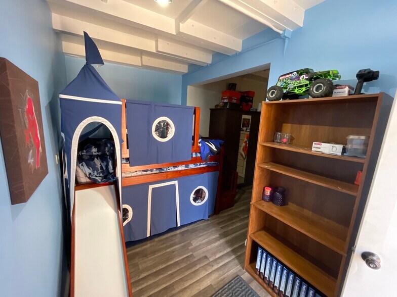 More Photos Of 1854 W 17th St, Santa Ana Freestanding For Sale