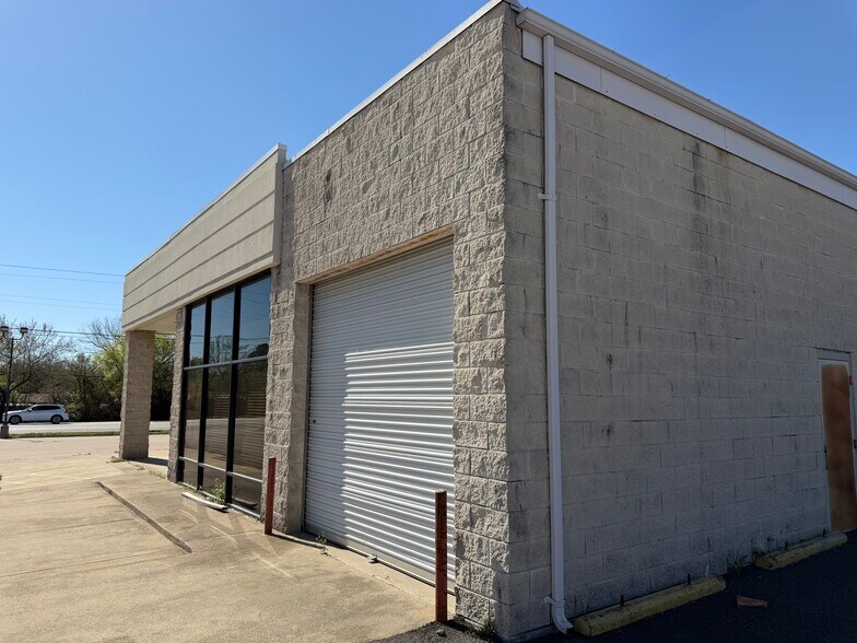 More Photos Of 8051 Boulevard 26, North Richland Hills Flex For Sale