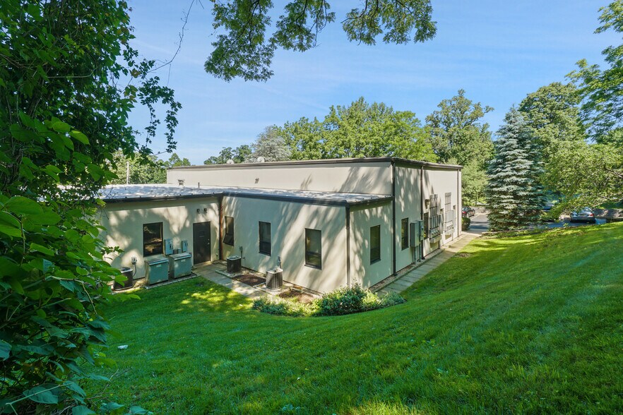 More Photos Of 310 N Highland Ave, Ossining Medical For Lease