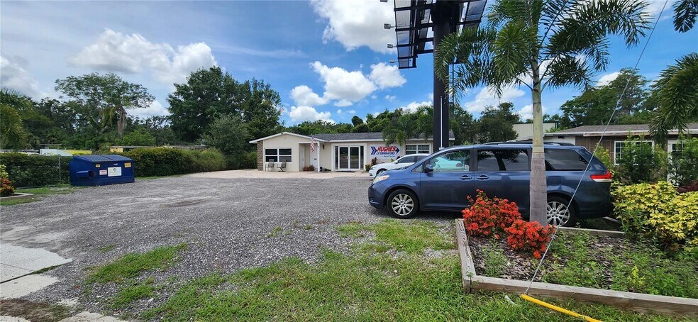 More Photos Of 4623-4625 Land O Lakes Blvd, Land O' Lakes Freestanding For Sale
