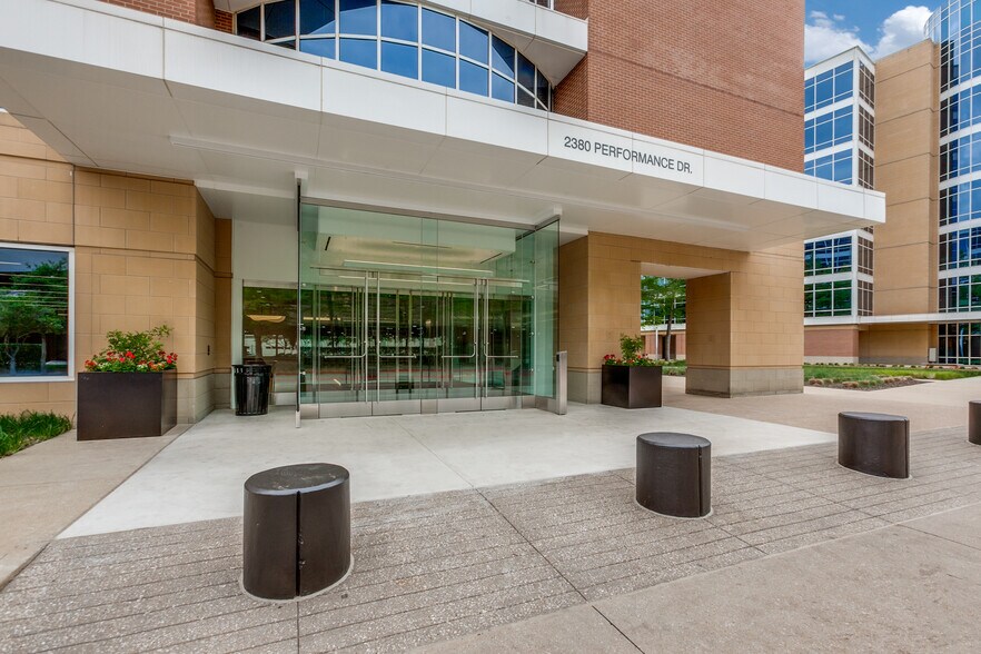 More Photos Of 2380 Performance Dr, Richardson Unknown For Lease