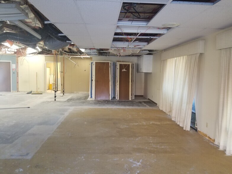 More Photos Of 3927 Waring Rd, Oceanside Medical For Lease