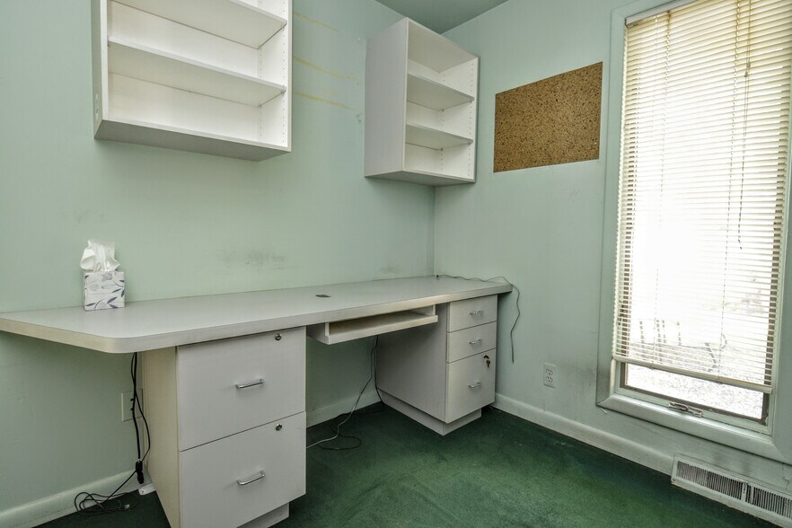 More Photos Of 276 State Rt.94, Vernon Medical For Lease