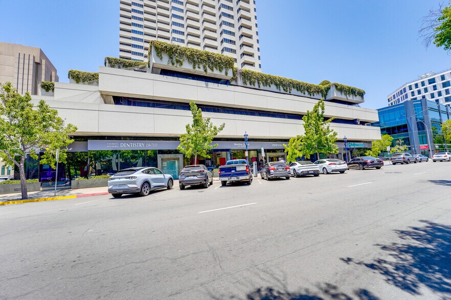 More Photos Of 700-750 Front St, San Diego Apartments For Lease