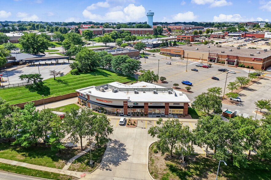 Primary Photo Of 1300 NW 100th St, Clive Health Club For Lease