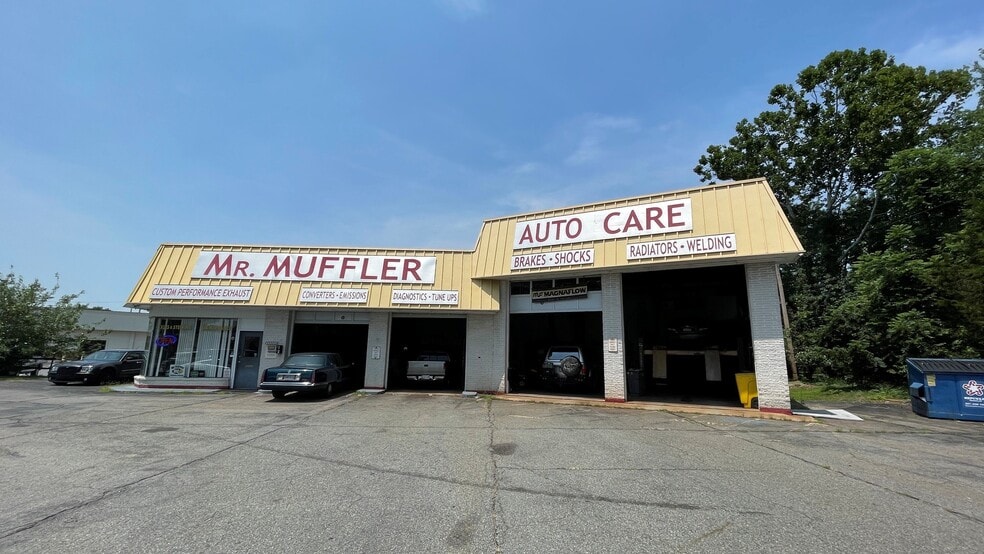 More Photos Of 2285 Crain Hwy, Waldorf Auto Repair For Sale