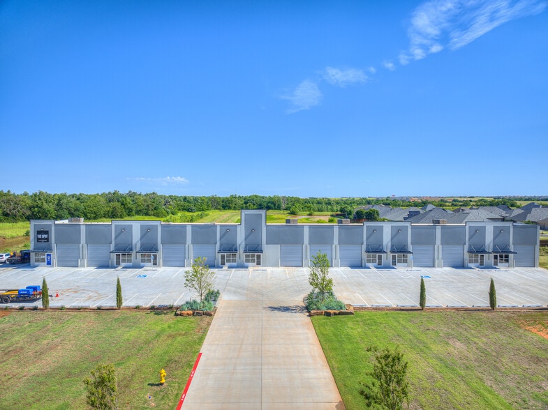 More Photos Of 4009 NW 164th St, Edmond Industrial For Sale