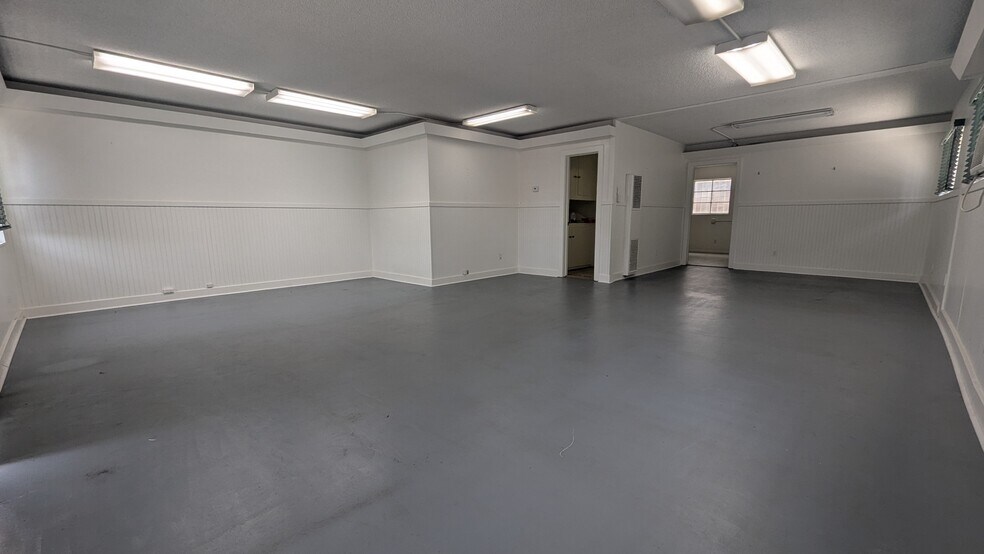 More Photos Of 4425 Cass St, San Diego Office For Lease